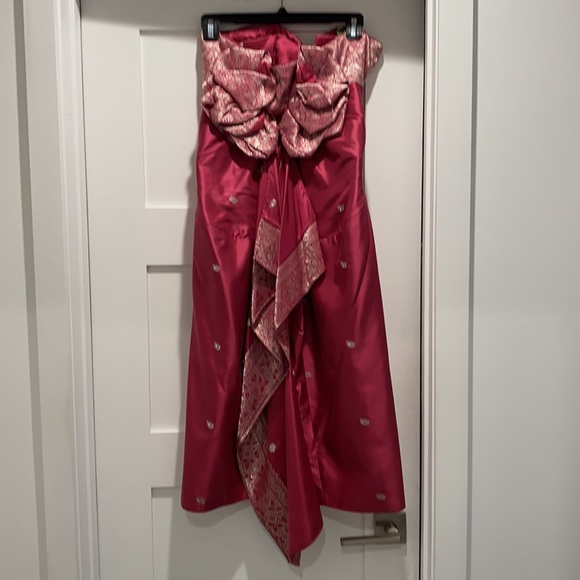 Marchesa notte strapless formal dress - Picture 4 of 5